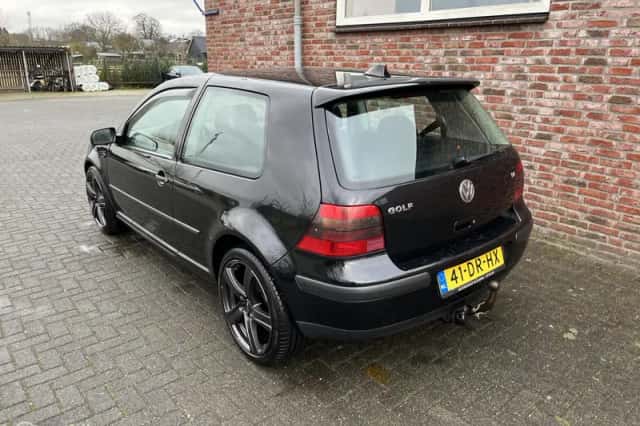 Volkswagen Golf (1999) thumbnail 4