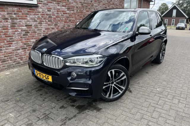 BMW X5 (2014) thumbnail 1