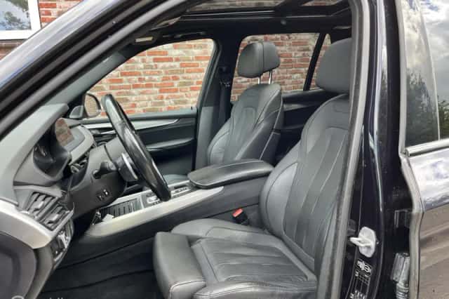 BMW X5 (2014) thumbnail 6