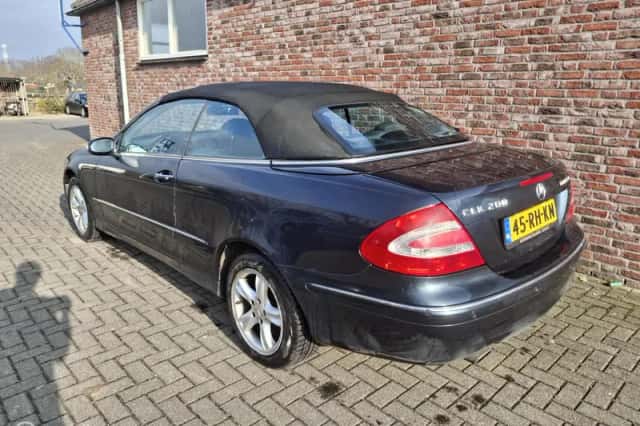 Mercedes-Benz CLK-Klasse (2005) thumbnail 3