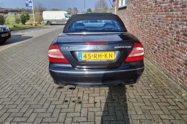 Mercedes-Benz CLK-Klasse (2005) thumbnail 4