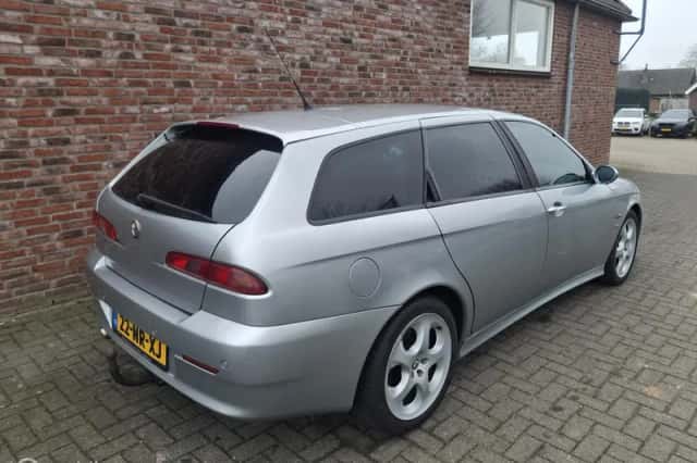 Alfa Romeo 156 (2004) thumbnail 5