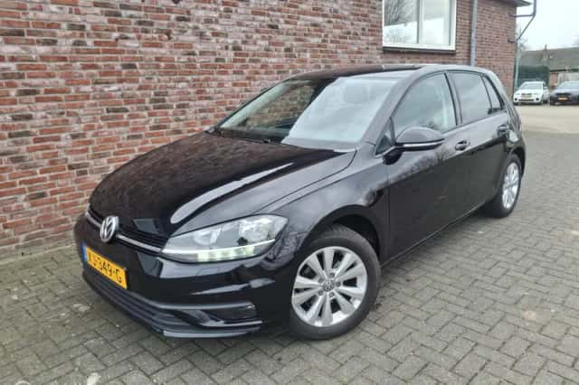 Volkswagen Golf (2019) thumbnail 1