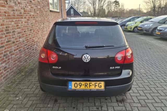 Volkswagen Golf (2005) thumbnail 4