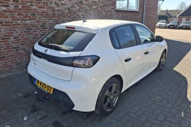 Peugeot 208 (2020) thumbnail 4