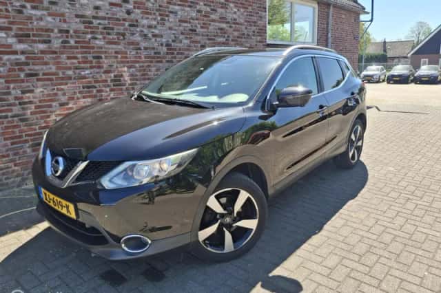 Nissan Qashqai (2016) thumbnail 1