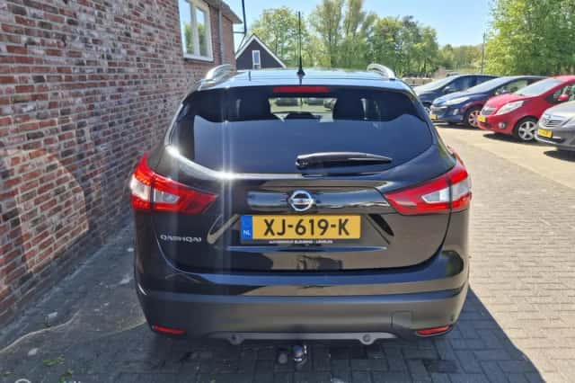 Nissan Qashqai (2016) thumbnail 4