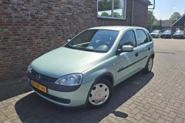 Opel Corsa (2001) thumbnail 1