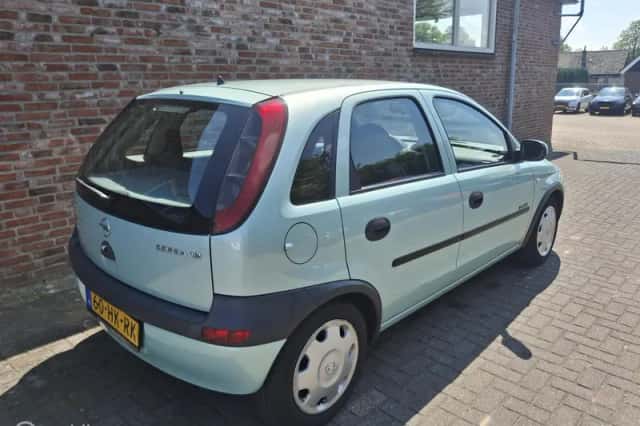 Opel Corsa (2001) thumbnail 5