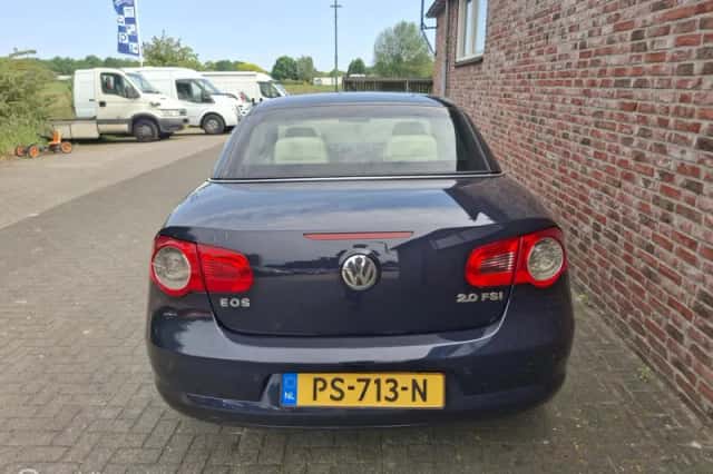 Volkswagen Eos (2006) thumbnail 4