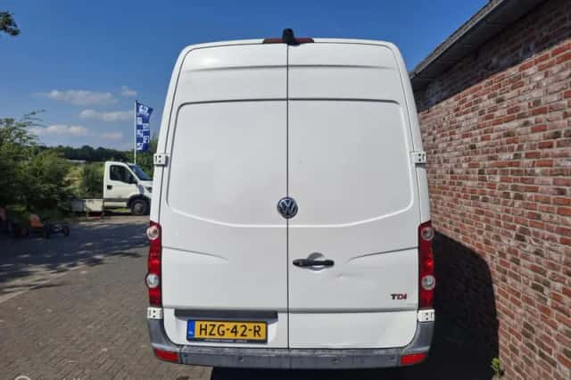 Volkswagen Crafter (2015) thumbnail 4