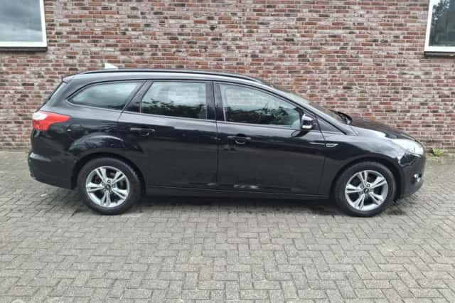 Ford Focus (2014) thumbnail 6