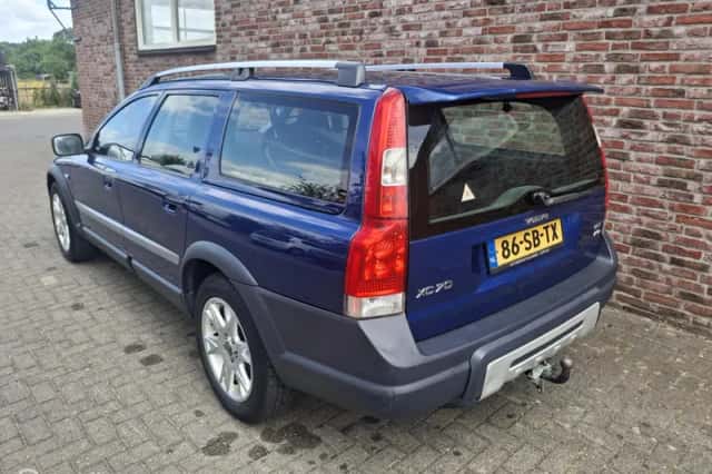 Volvo XC70 (2005) thumbnail 3