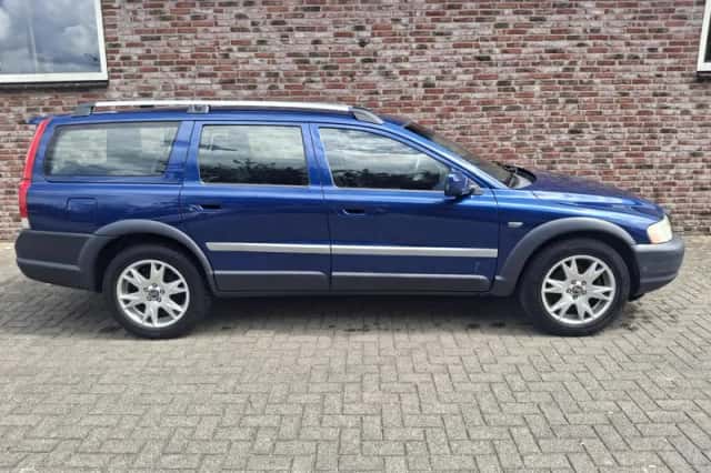 Volvo XC70 (2005) thumbnail 6