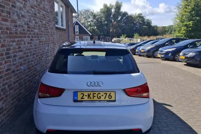 Audi A1 (2013) thumbnail 5