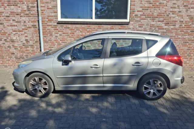 Peugeot 207 (2008) thumbnail 2