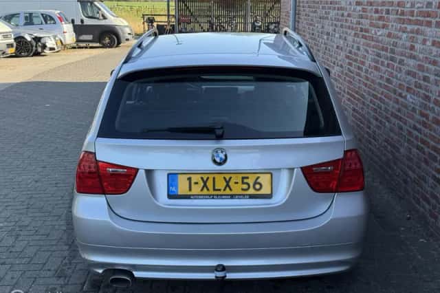 BMW 3-Serie (2010) thumbnail 5