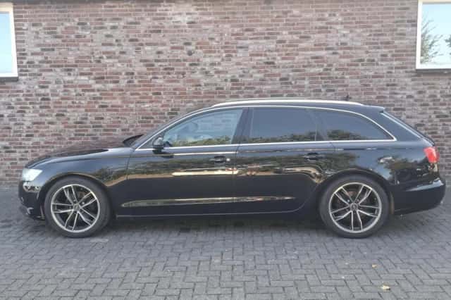 Audi A6 (2012) thumbnail 3