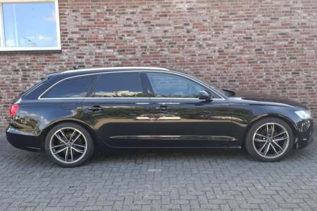 Audi A6 (2012) thumbnail 4