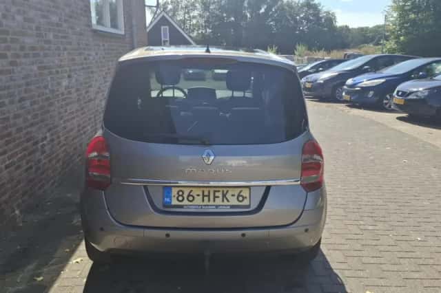 Renault Modus (2008) thumbnail 4