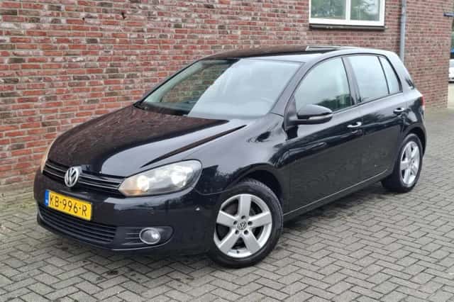 Volkswagen Golf (2010) thumbnail 1