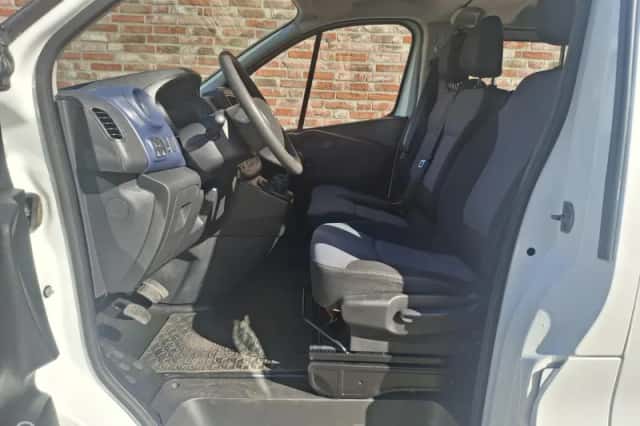 Opel Vivaro (2019) thumbnail 3