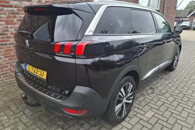 Peugeot 5008 (2018) thumbnail 5