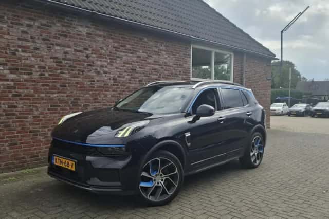 Lynk & Co 01 (2023) thumbnail 1