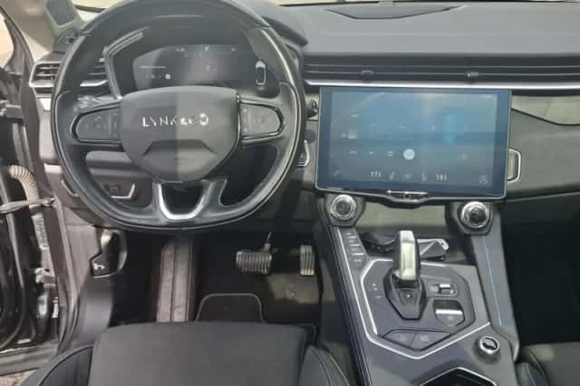 Lynk & Co 01 (2023) thumbnail 6