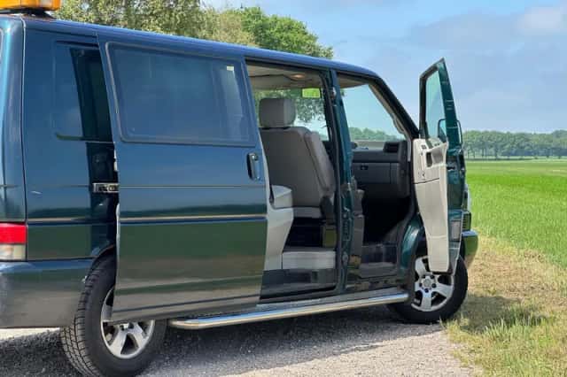 Volkswagen Transporter (2000) thumbnail 4