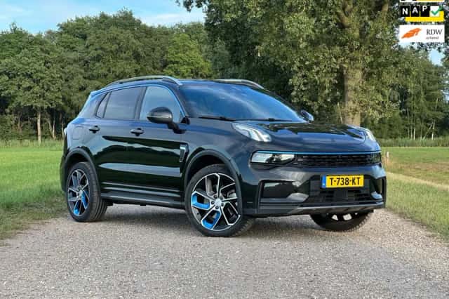 Lynk & Co 01 (2023) thumbnail 1