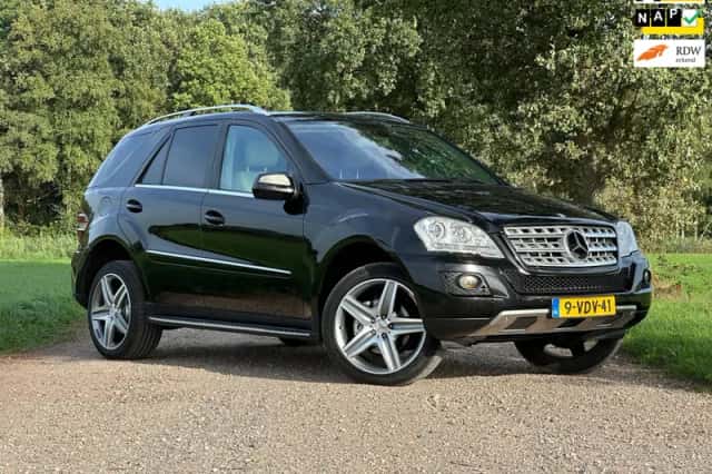 Mercedes-Benz M-Klasse (2009) thumbnail 1