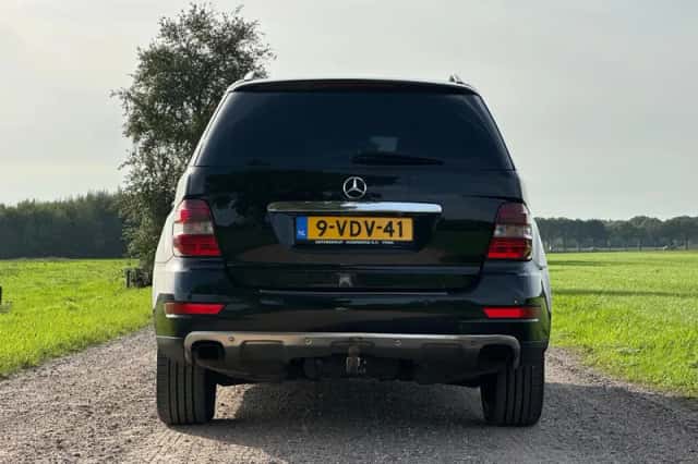 Mercedes-Benz M-Klasse (2009) thumbnail 6