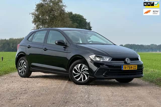 Volkswagen Polo (2022) thumbnail 1