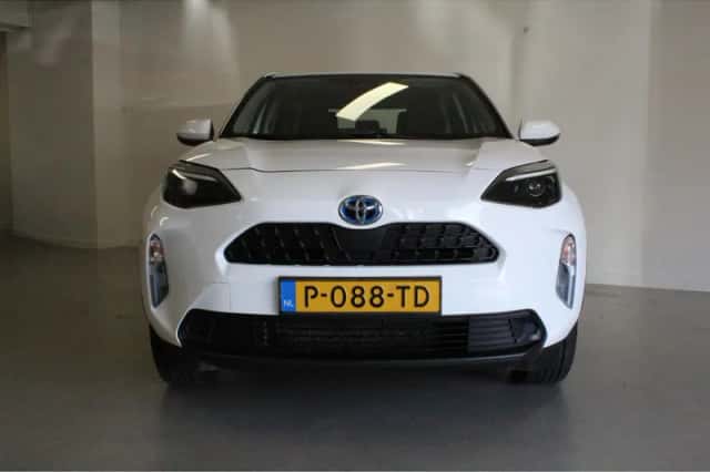 Toyota Yaris Cross (2022) thumbnail 3