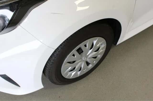 Toyota Yaris (2021) thumbnail 4