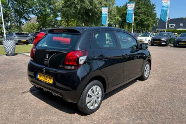 Peugeot 108 (2021) thumbnail 3