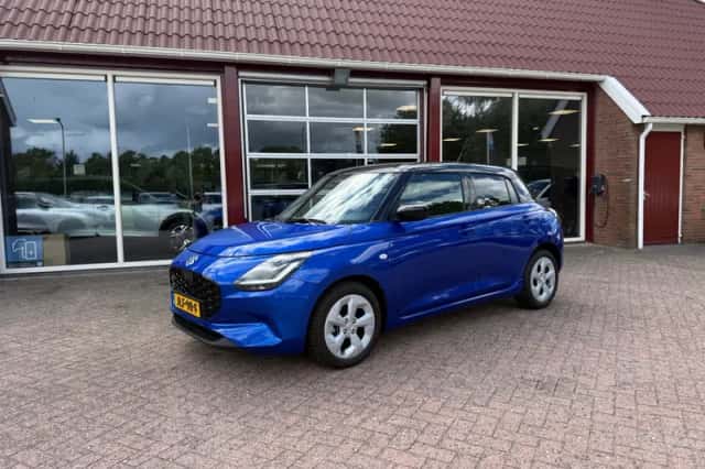 Suzuki Swift (2025) thumbnail 4