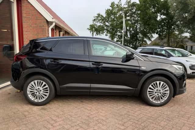 Opel Grandland (2020) thumbnail 2