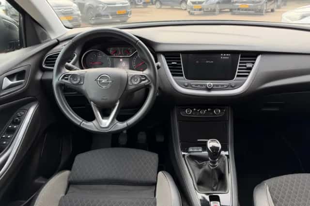 Opel Grandland (2020) thumbnail 5