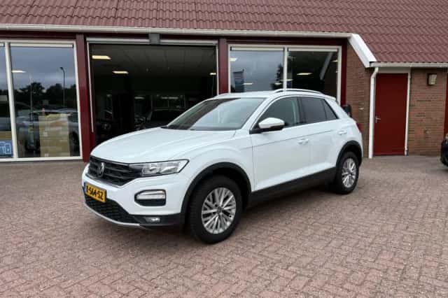 Volkswagen T-Roc (2021) thumbnail 6