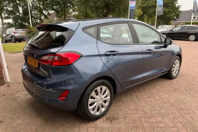 Ford Fiesta (2022) thumbnail 2