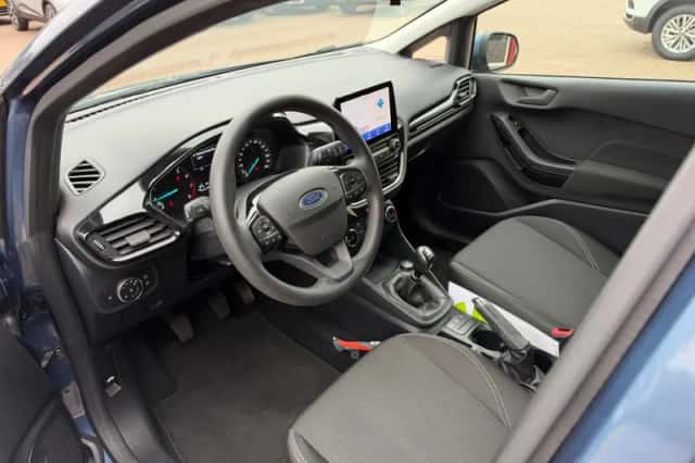 Ford Fiesta (2022) thumbnail 4