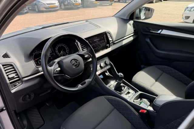 Škoda Karoq (2021) thumbnail 4