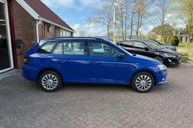 Škoda Fabia (2021) thumbnail 3