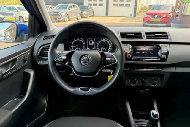 Škoda Fabia (2021) thumbnail 5