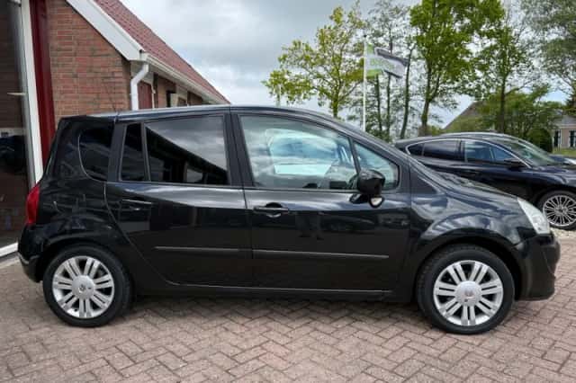 Renault Modus (2008) thumbnail 2