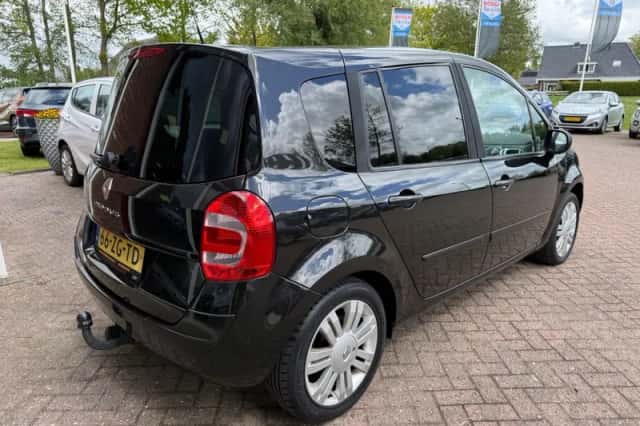 Renault Modus (2008) thumbnail 3