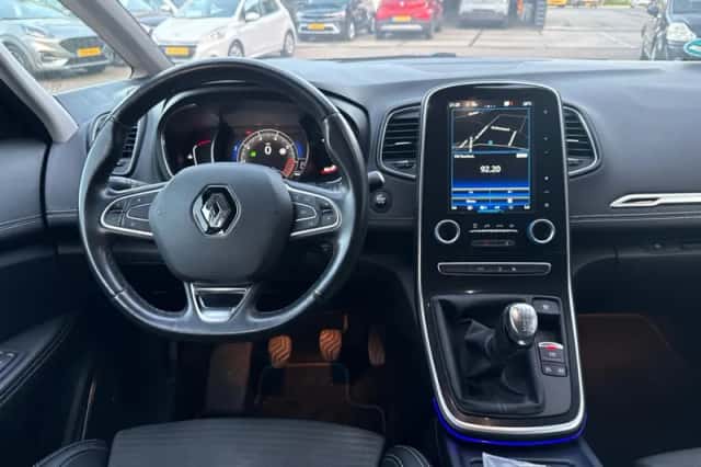 Renault Grand Scénic (2017) thumbnail 5