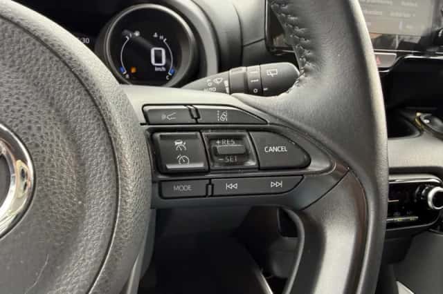 Toyota Yaris (2022) thumbnail 4